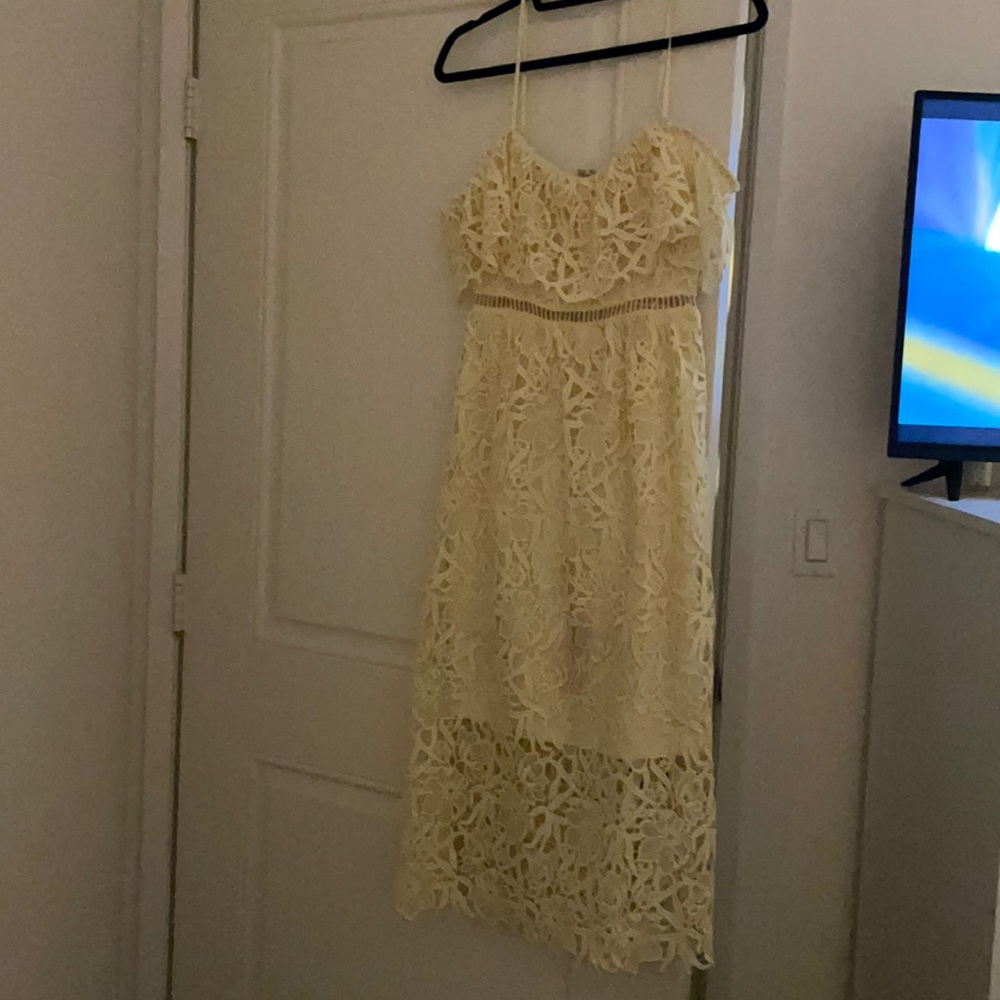 ASTR pale yellow lace midi
